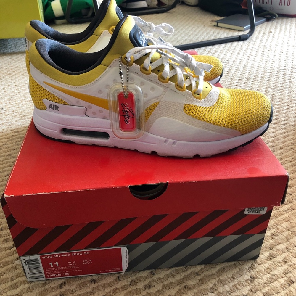 Air Max Zero Men's 11 lightly used 9/10